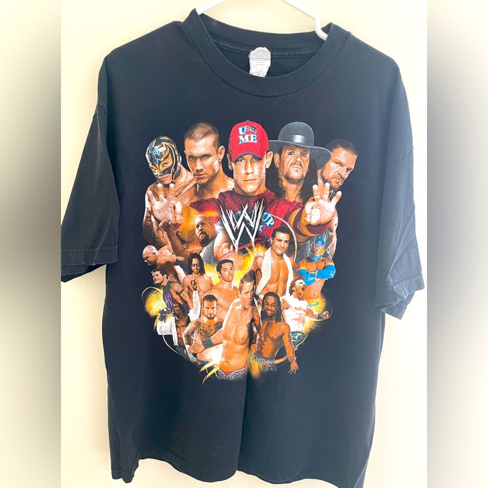 WWE 2011 Canadian Tour T-Shirt